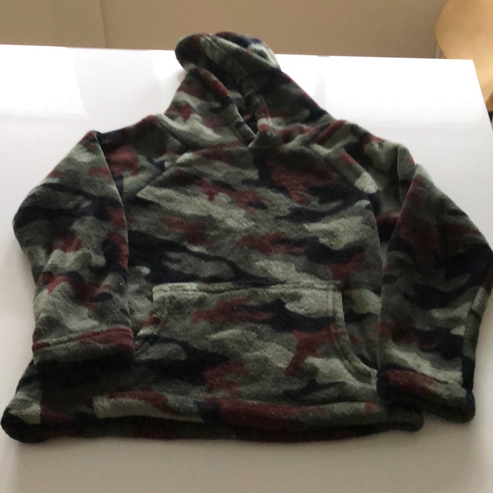 Fleece camouflage hoodie